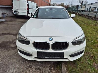 Gebraucht BMW 118 Advantage 136 PS (100 kW) 2015 Weiß Kleinwagen