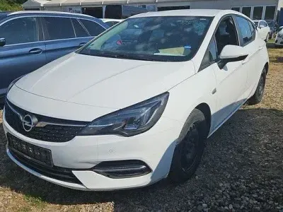 Gebraucht Opel Astra Edition 110 PS (80 kW) 2021 Weiß Limousine