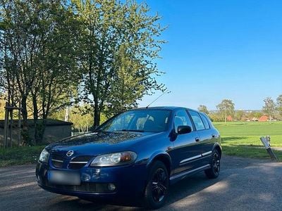 Usata Nissan Almera 98 CV (72 kW) 2004 Blu Station wagon