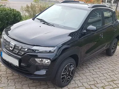 Gebraucht Dacia Spring Comfort Plus 33 kW (45 PS) 2022 Schwarz Kleinwagen