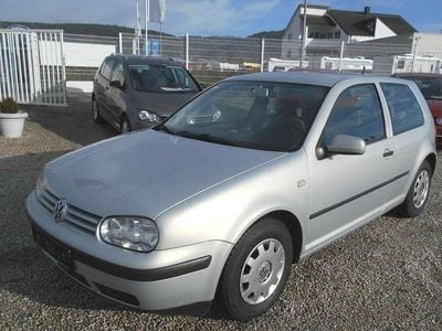 Silber (metallic) Gebraucht 1999 VW Golf IV Basis Limousine | 1.950 € (Teuer)