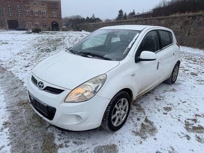 Weiß Gebraucht 2010 Hyundai i20 Kleinwagen | 2.500 € (Superpreis)