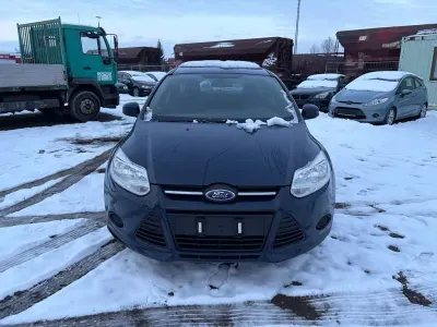 Gebraucht Ford Focus Ambiente 101 PS (74 kW) 2014 Blau Limousine