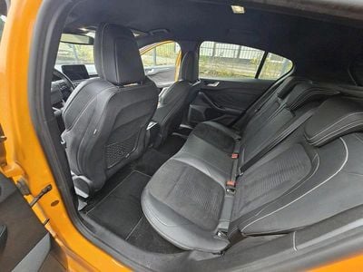 Gebraucht Ford Focus ST 280 PS (205 kW) 2018 Orange Limousine