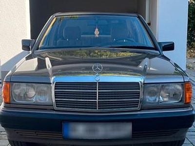 Brugt Mercedes 190 109 HK (80 kW) 1990 Grå Sedan