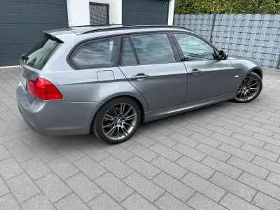 Gebraucht BMW 318 M Sport 143 PS (105 kW) 2012 Grau Kombi