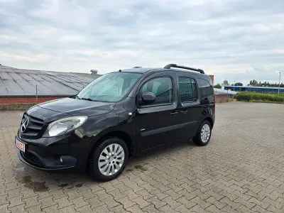 Gebraucht Mercedes Citan 109 90 PS (66 kW) 2014 Schwarz Van / Kleinbus