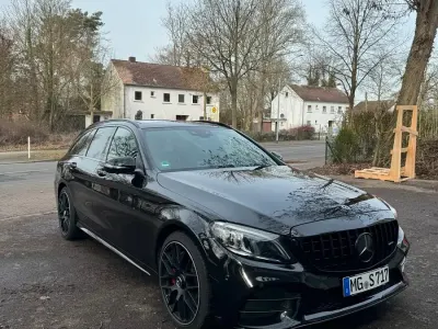 Gebraucht Mercedes C300 AMG 245 PS (180 kW) 2019 Schwarz Kombi