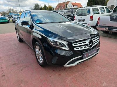 Gebraucht Mercedes GLA200 243 PS (178 kW) 2017 Schwarz SUV