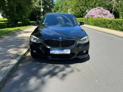 Gebraucht BMW 325 Sport Line 218 PS (160 kW) 2014 Black sapphire metallic Kleinwagen