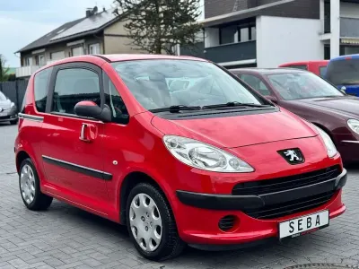 Gebraucht Peugeot 1007 Filou 73 PS (53 kW) 2007 Rot Van / Kleinbus