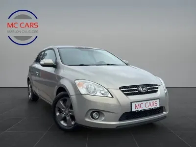 Gebraucht Kia Ceed 126 PS (92 kW) 2010 Silber Kleinwagen