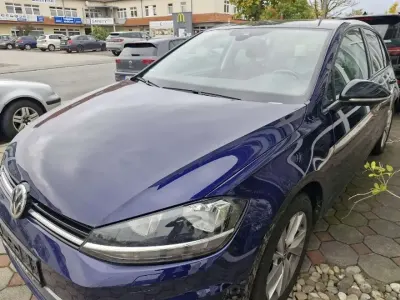 Gebraucht VW Golf VII IQ Drive 116 PS (85 kW) 2019 Blau Limousine