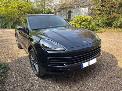 Second-hand Porsche Cayenne Platinum Edition 462 CP (339 kW) 2023 Negru SUV