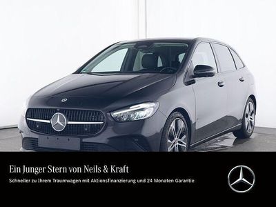 Gebraucht Mercedes B200 Night 163 PS (119 kW) 2024 Schwarz Van / Kleinbus
