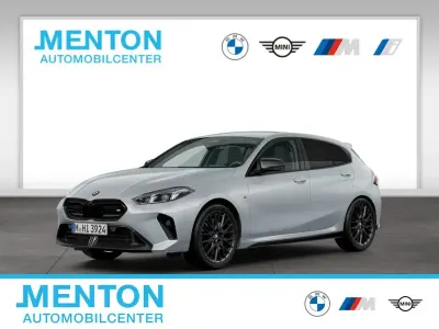 Ny BMW M135 Performance 300 HK (220 kW) 2026 Sølv Hatchback