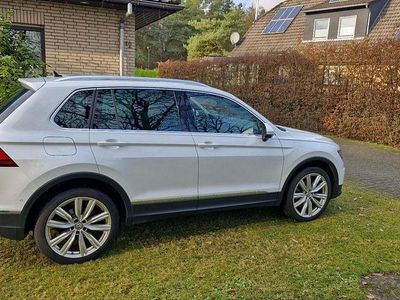Weiß Gebraucht 2016 VW Tiguan Highline SUV | 21.100 € (Teuer)