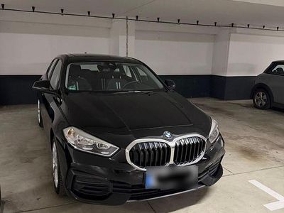 Gebraucht BMW 120 Sport Line 190 PS (139 kW) 2020 Schwarz Kleinwagen