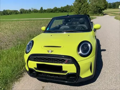 Gebraucht Mini Cooper S Cabriolet 178 PS (130 kW) 2023 Gelb Cabrio