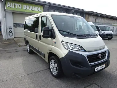 Gebraucht Fiat Ducato 150 PS (110 kW) 2017 Gold Van