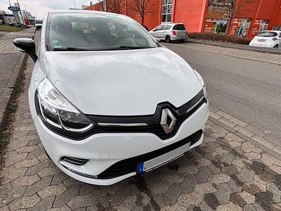 Gebraucht Renault Clio IV LIMITED 73 PS (53 kW) 2018 Weiß Kleinwagen