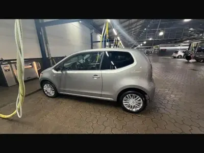 Usata VW up! 75 CV (55 kW) 2014 Grigio Utilitaria
