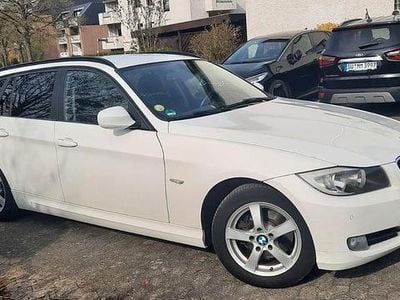 Gebraucht BMW 318 143 PS (105 kW) 2011 Weiß Kombi