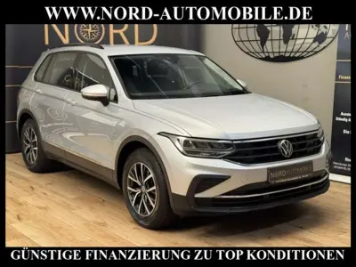 Gebraucht VW Tiguan Life 150 PS (110 kW) 2022 Reflexsilber metallic (metallic) SUV
