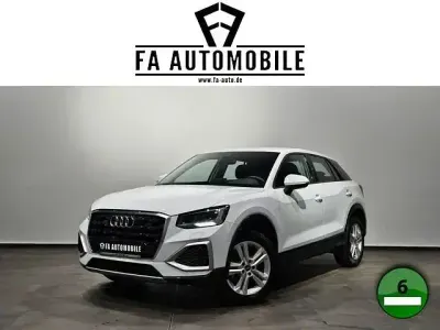 Gebraucht Audi Q2 Sport 150 PS (110 kW) 2024 Gletscherweiß metallic (metallic) SUV