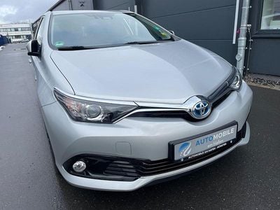 Gebraucht Toyota Auris Hybrid Edition-S 99 PS (72 kW) 2017 Silber Kleinwagen