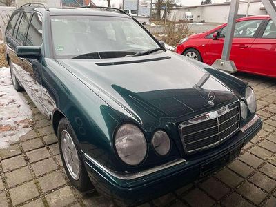 Gebraucht Mercedes 230 Elegance 150 PS (110 kW) 1997 Smaragdgrün Kombi