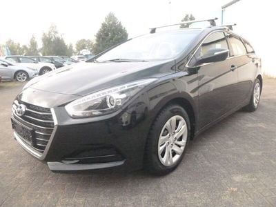 Gebraucht Hyundai i40 Classic 135 PS (99 kW) 2017 Schwarz Kombi