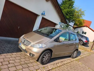 Gebraucht Mercedes A180 Elegance 109 PS (80 kW) 2005 Gold Van / Kleinbus