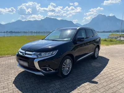 Gebraucht Mitsubishi Outlander 150 PS (110 kW) 2016 Schwarz SUV