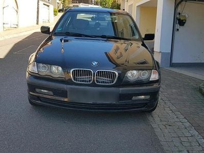 Second-hand BMW 320 170 CP (125 kW) 2001 Negru Berlinǎ
