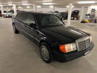 Gebraucht Mercedes E260 160 PS (117 kW) 1990 Schwarz Limousine