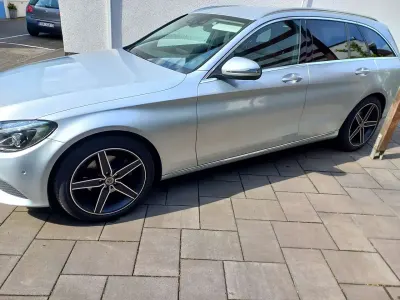 Gebraucht Mercedes C220 170 PS (125 kW) 2017 Iridiumsilber  metalliclack Kombi