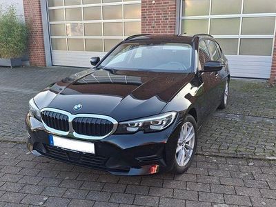 Gebraucht BMW 320 190 PS (139 kW) 2022 Schwarz Kombi