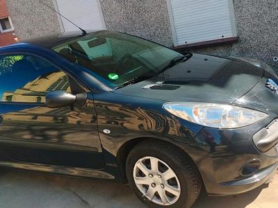 Gebraucht Peugeot 206+ 60 PS (44 kW) 2010 Grau Kleinwagen