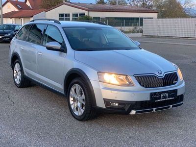 gebraucht Skoda Octavia Combi Scout 4x4