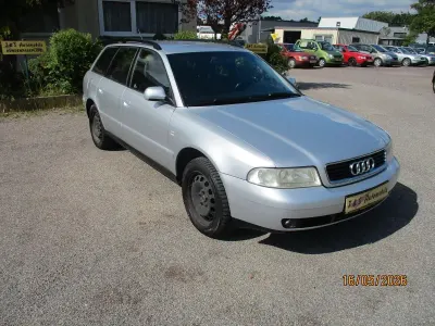 Gebraucht Audi A4 102 PS (75 kW) 2000 Silber Limousine