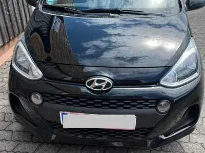 Gebraucht Hyundai i10 Trend 67 PS (49 kW) 2019 Schwarz Kleinwagen