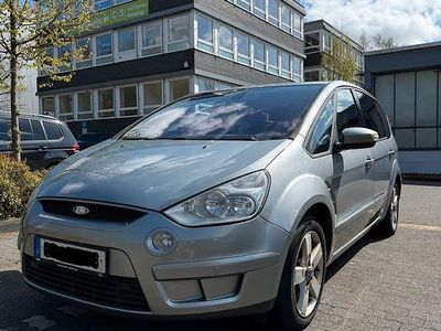 Usata Ford S-MAX Titanium 140 CV (102 kW) 2010 Grigio Monovolume
