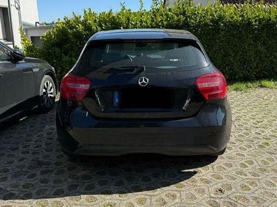 Gebraucht Mercedes A180 Style 109 PS (80 kW) 2014 Schwarz Limousine