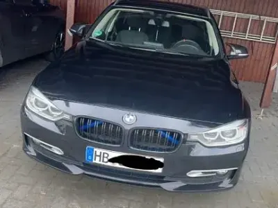 Gebraucht BMW 318 Sport Line 143 PS (105 kW) 2012 Schwarz Kombi