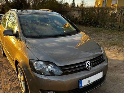 Gebraucht VW Golf Plus Cross Team 160 PS (117 kW) 2011 Braun Van / Kleinbus