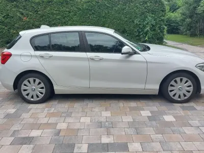 Gebraucht BMW 116 Advantage 109 PS (80 kW) 2015 Weiß Kleinwagen