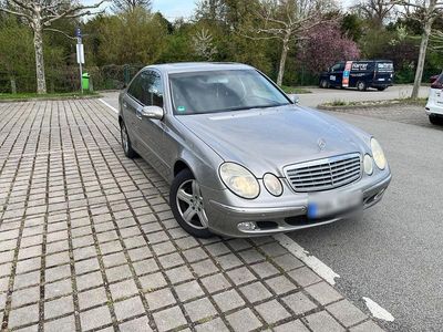 Second-hand Mercedes E200 Elegance 163 CP (119 kW) 2004 Bej Berlinǎ