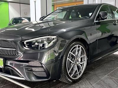 Grau Gebraucht 2020 Mercedes E220 AMG Limousine | 38.990 € (Etwas zu teuer)