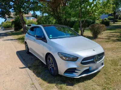 Gebraucht Mercedes B250 160 PS (117 kW) 2022 Grau Kleinwagen